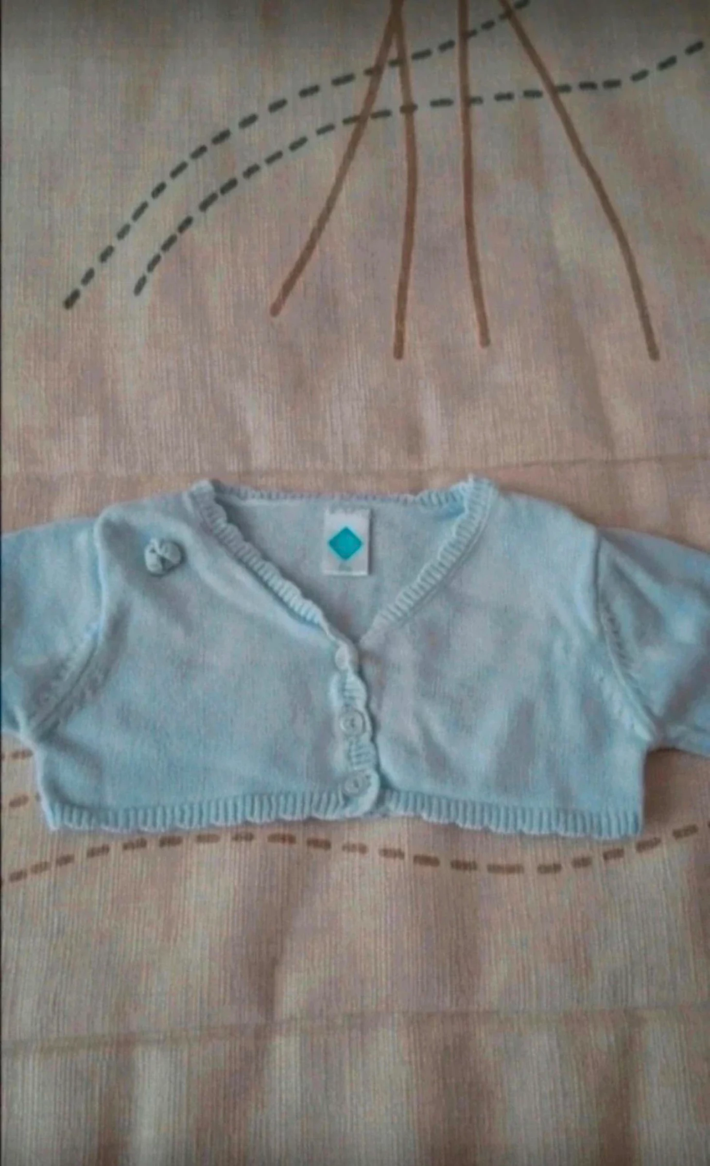 Jersey bebe, color azul claro,  talla 6 meses